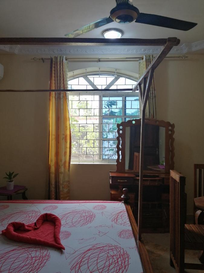 Salhiya Jaktstuga Zanzibar