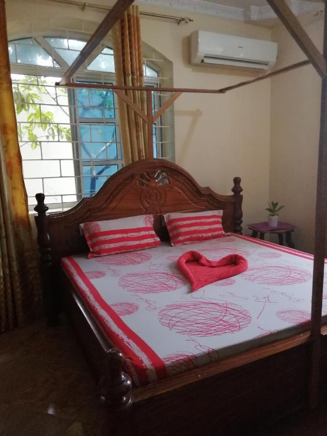 Salhiya Jaktstuga Zanzibar